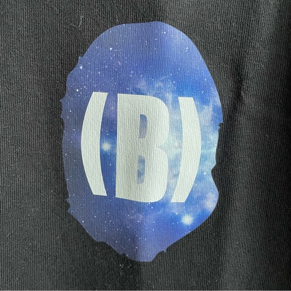Host Pick ⭐️(B)APETAVERSE Exclusive NFT Shirt (L) - Picture 4 of 13